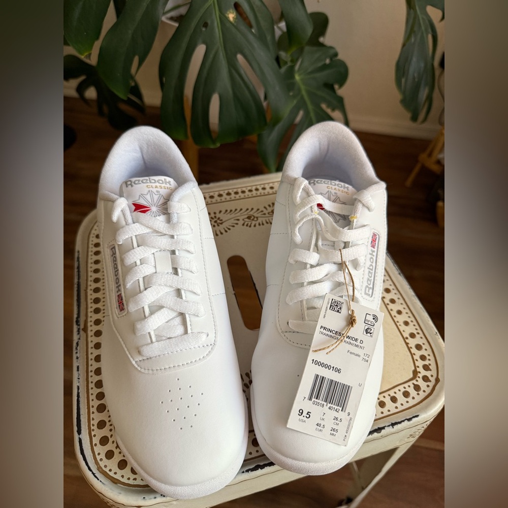 Reebok Princess Classic White Sneakers Trainers - Picture 2 of 7